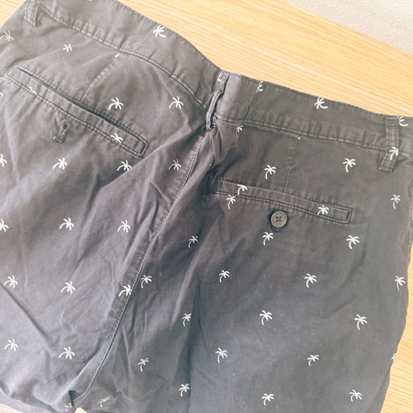 H&M palm tree men’s shorts - Picture 7 of 10